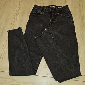 Good American 00/24 faded raw hem skinny jeans